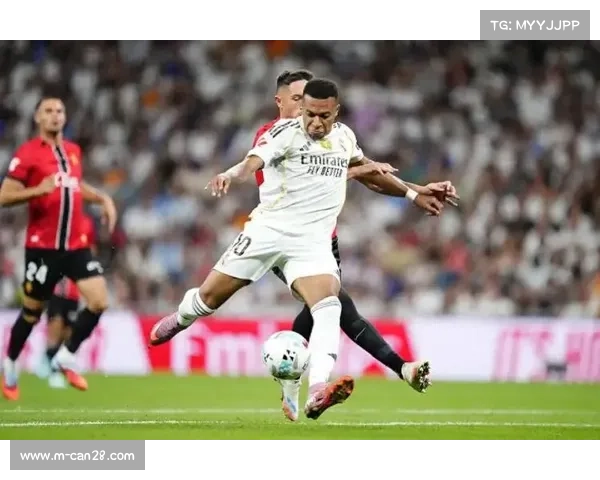 里昂冬窗瞄准巴黎18岁后卫卡马拉,补强后防短板 里昂冬窗瞄准巴黎18岁后卫卡马拉,补强后防短板